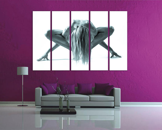 Naked girl canvas Nude Woman art works Black white décor Minimalist artwork